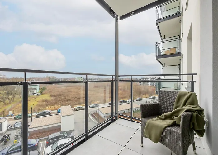 Modern Apartment With Balcony Near Aleje Jerozolimskie By Noclegi Renters