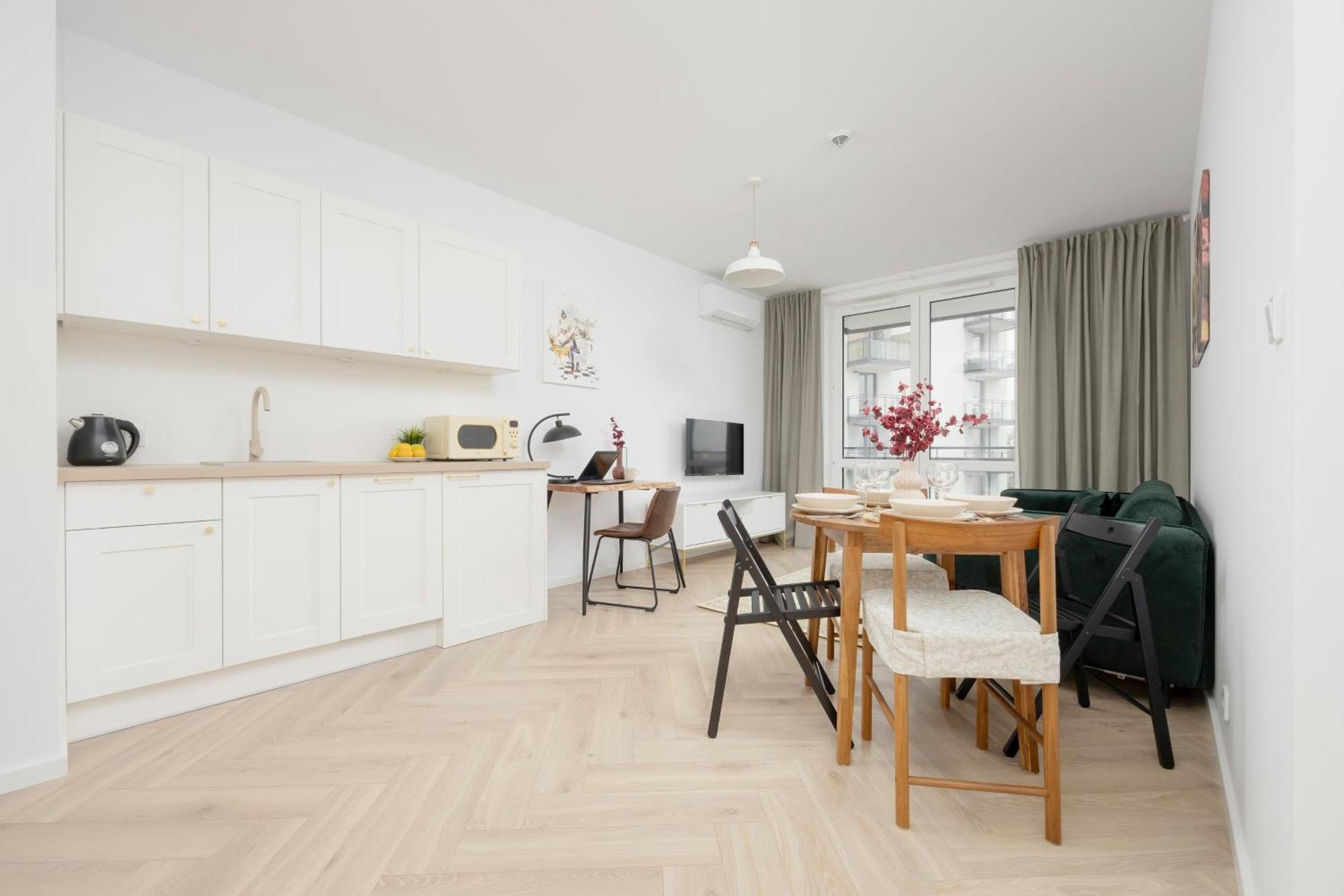 Apartment Modern With Balcony Near Aleje Jerozolimskie By Renters