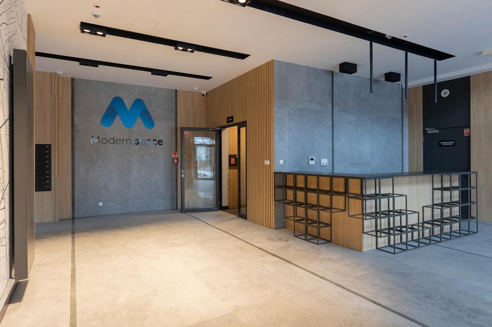 Modern With Balcony Near Aleje Jerozolimskie By Renters Apartment
